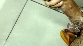 Gym bathroom tease: fingers deep in my wetness