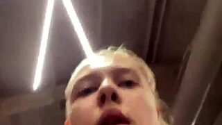 Crazy teen BBW squirts hard while fucking in public gym 💦🏋️‍♀️😜