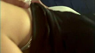 Latina amateur enjoys sexy dildo play in homemade session