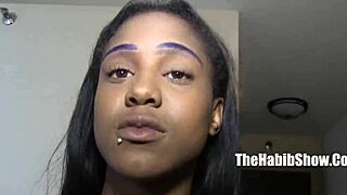 Amatuer freaks sexy stripper queen blue swallows trojan man bbcc