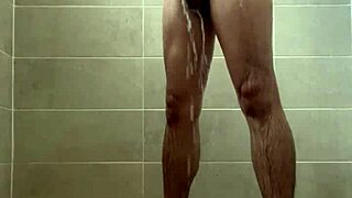Mejicanito taking a shower for voyeur no cum