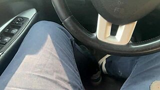  mamiimaldii sucks big ass in car windows down