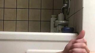 Solo sesh before the shower