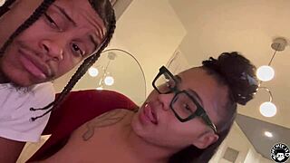 big tit bbw squirts on lil d in trailer