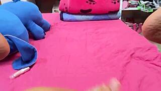 Chicos quiero que alguno de ustedes venga y me la chupe un rato y luego me folle comenta si vendrias