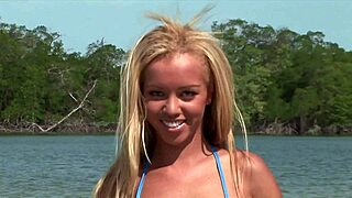 Hot brazilian babe full of cocks in mmf threesome