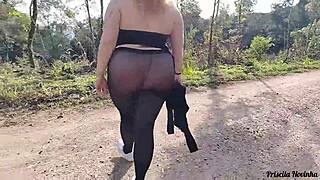 Madrasta adora fazer uma caminha com roupa transparente sem calcinha 😏