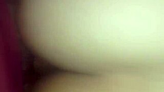 Το τέλειο κωλο της μαμάς με τρελαίνει