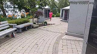 bbw milf sucking cock and getting fucked outdoors 😏