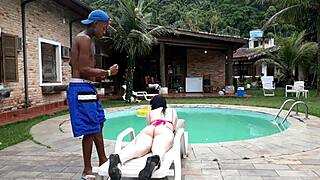 Aku Dapat Memek Pink Latina Remaja 18+ dengan Kontol Interracial Besar