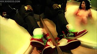 Teen 18+ in ghetto sells sex for cash! Watch her get caught.