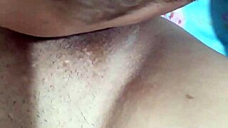 Girl sucks on a wet pussy in sexy encounter