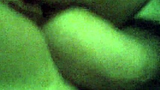 Newlywed teens enjoy a quick amateur fuck.