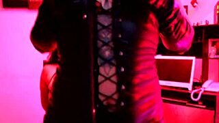 Dana Barzagli enjoys her prey in bdsm lesbian masturbation 😏