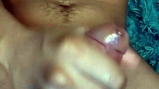 Amateur woman performs rich masturbation on herself until reaching orgasm