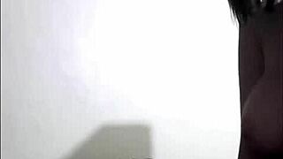 Two Pinay beauties outshine one!