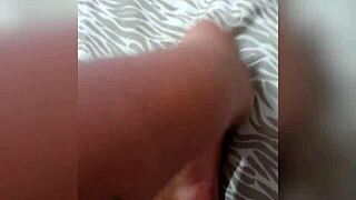 Suzy Furacão shows her cute feet on webcam 😊