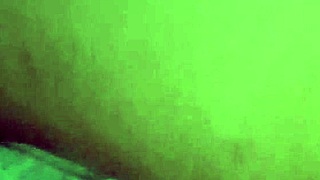 Grabo A Mi Hermanastra Sin Que Se De Cuenta Y La Acaricio Y Le Meto La Mano