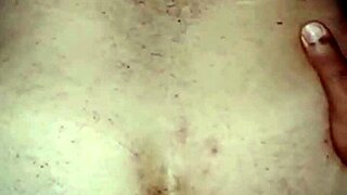 com meu cu laciado e hidratado o ursao pirocudo mete e goza novamente