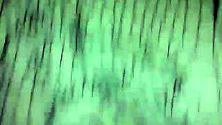 התזה מטורפת בדוגי סטייל כפופה מאחור