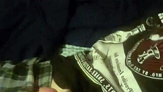 duane masturbates his cock solo