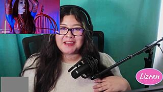 i'm reacting to this amateur porn model, it's quite interesting