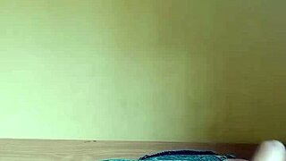 hotsexydiva am horny and getting my yummy juicy pussy ready for a hardcore with my boyfriend part 1