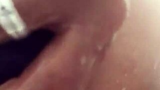 Hey, watch Casadinha play with her tight hole! 😜