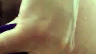 Hey, watch Casadinha play with her tight hole! 😜