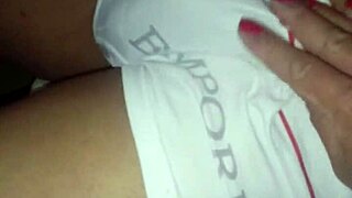 เฮ้ย อยากดูดควยเชมเมลยักษ์นี้กับฉันไหม?