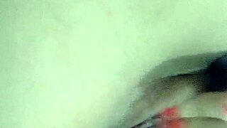 Portuguese wife masturbates as an amateur prostitute in the bedroom