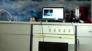 Sexydea Shakes Booty