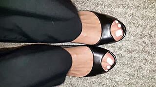 intimate webcam session with amateurs