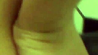 Can you handle my new cam? Smile with Molly Bennett!