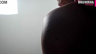 i love this brazilian fitness babe riding with silicone tits bouncing