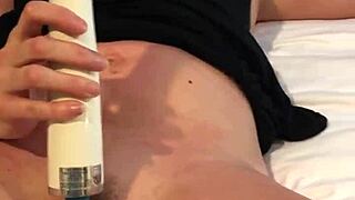 Cum slut feels intense orgasm from Hitachi