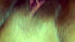 Hot babe in the hotel looks amazing! 😍