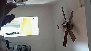 i'm cyndi, and i'm suckin' that big cock so good, it's amazin'