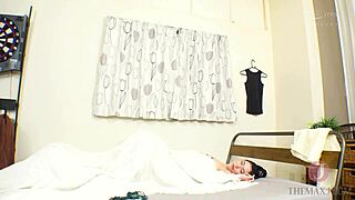 I feel so emotional during pleasant sex with cute japanese beauty licking and fingering