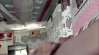 EBONY SLUT MASTURBATES TO CREAMPIE AND SQUIRTING