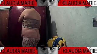 Curvy woman enjoys pussy sucking before dinner, getting wet and cumming on gay friend's face