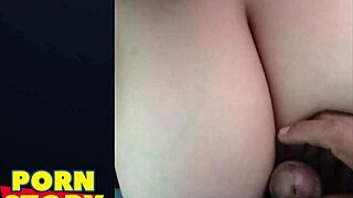 lucky guy watches wife get oral 😍