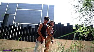 Wanna find a spot to fuck outdoors and finish in mouth?