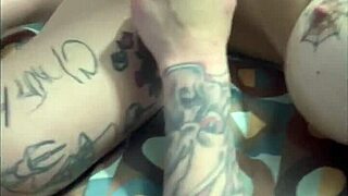 Ravenshaven fucks her horny uncle tom again in this slutty encounter