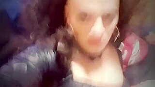 i love this shemale in costume