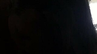 Lunchtime Fun: Amateurs Engage In Detailed Blowjob Activities At Lunchtime