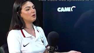 Se Eu Te Chupar, É Traição? Clara Wellen Blowjob Clip! 😜