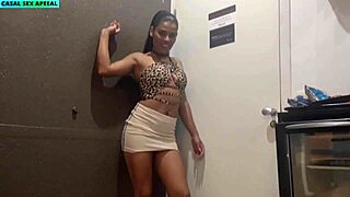 surprise for hubby, givin’ him a wild handjob!