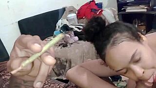novinha sucking while i smoke a beck in deepthroat