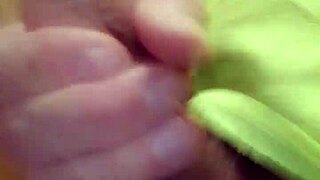 wanna play dick juego? feel the cock throb hard and deep.